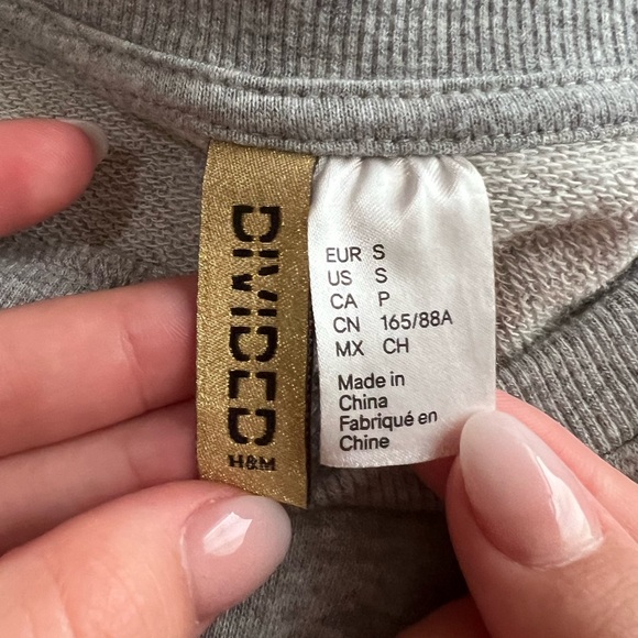 H&M 4th of July Crop Top - Picture 3 of 3